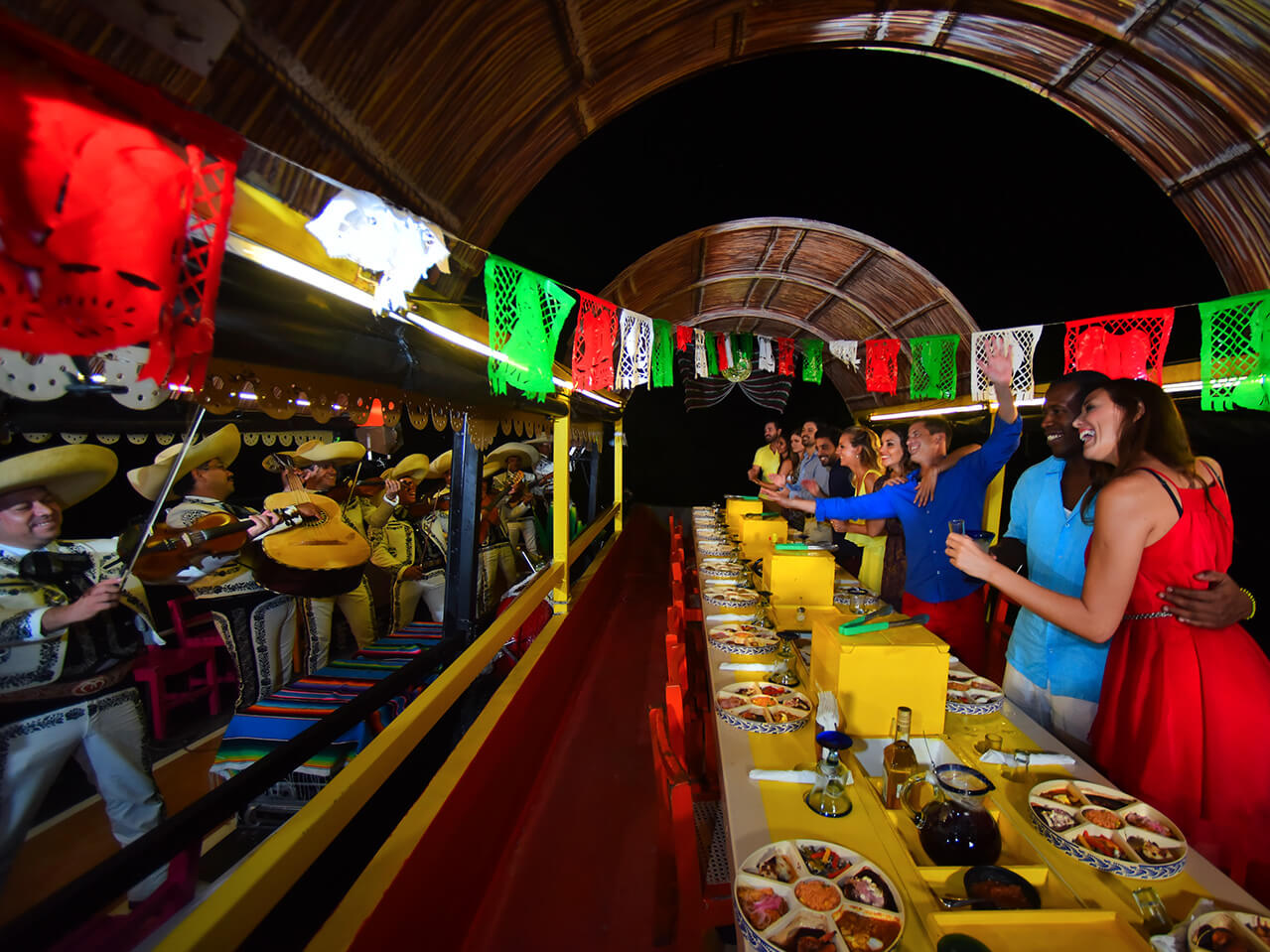 TOUR XOXIMILCO ESPECIAL 31DIC